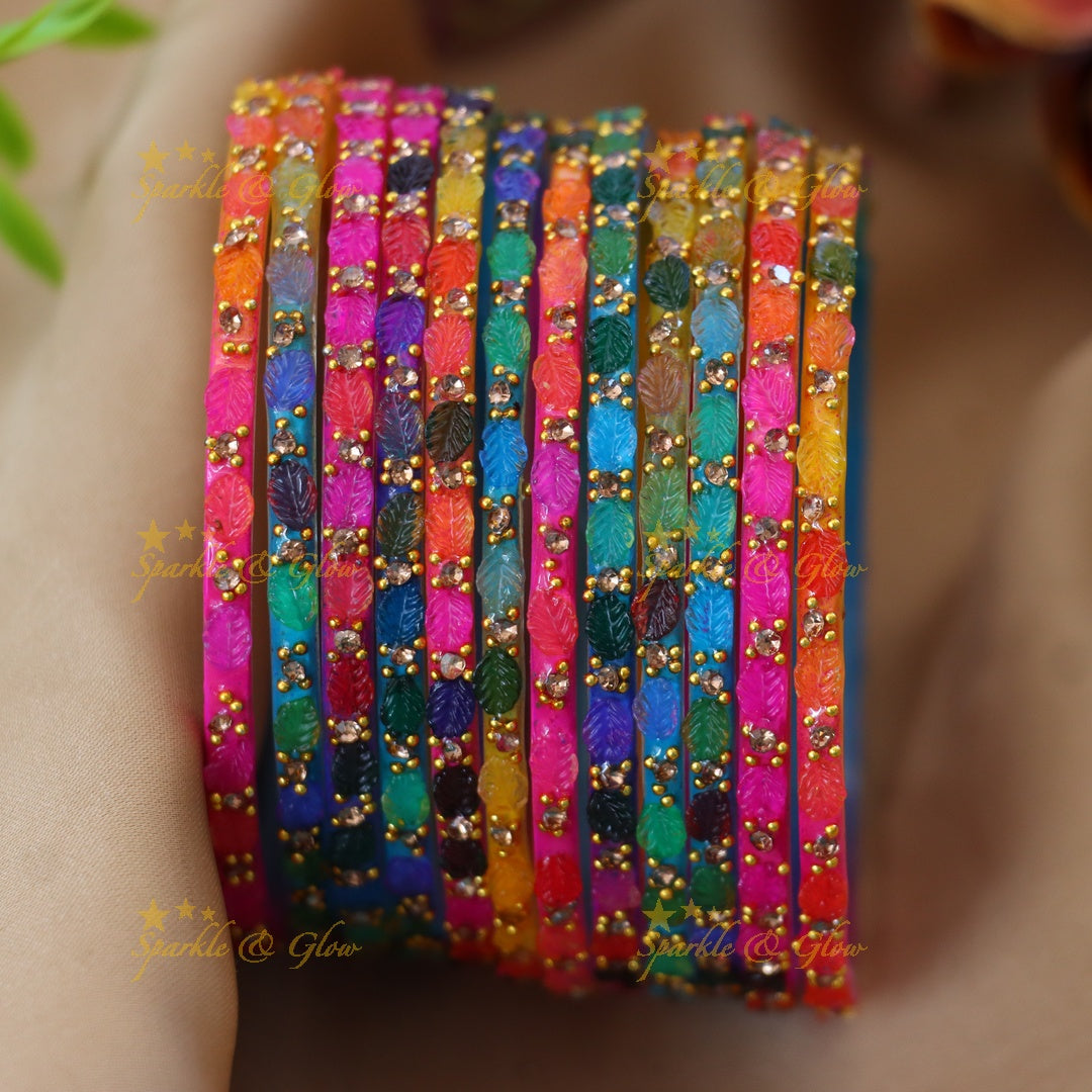 Vintage Leaf-Patterned Stone Glass Bangles Set