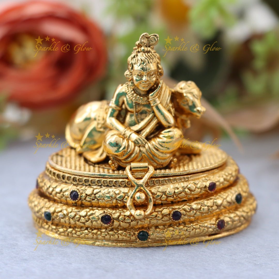Exquisite Gold Kumkum Box for Festive Celebrations