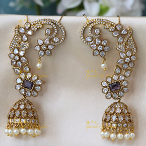 Exquisite Gold Floral Ear Cuff for Stunning Occasions