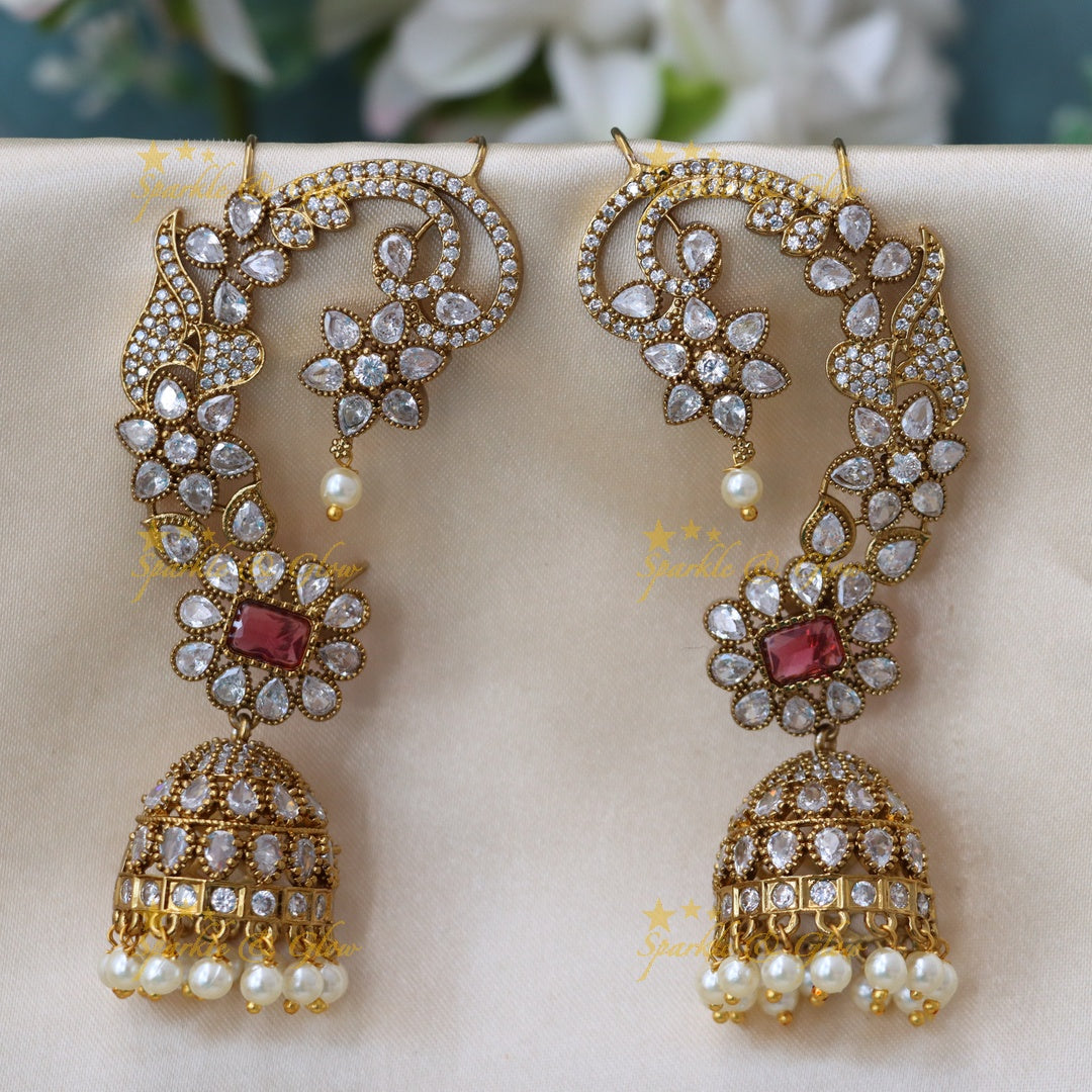 Exquisite Gold Floral Ear Cuff for Stunning Occasions