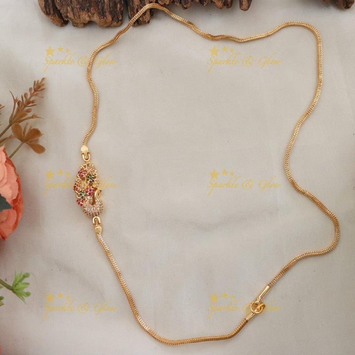 Elegant Microgold Mop Chain Necklace for Celebrations