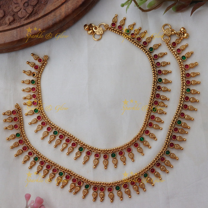 Elegant Red & Green Heart Anklet for Festive Glam