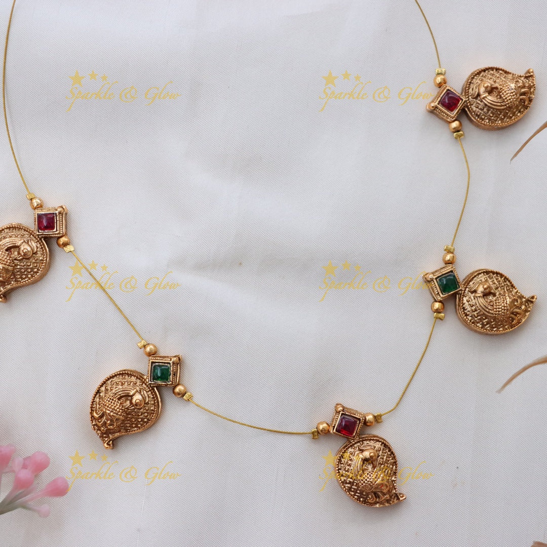Exquisite Mango Carved Necklace - Festive Elegance