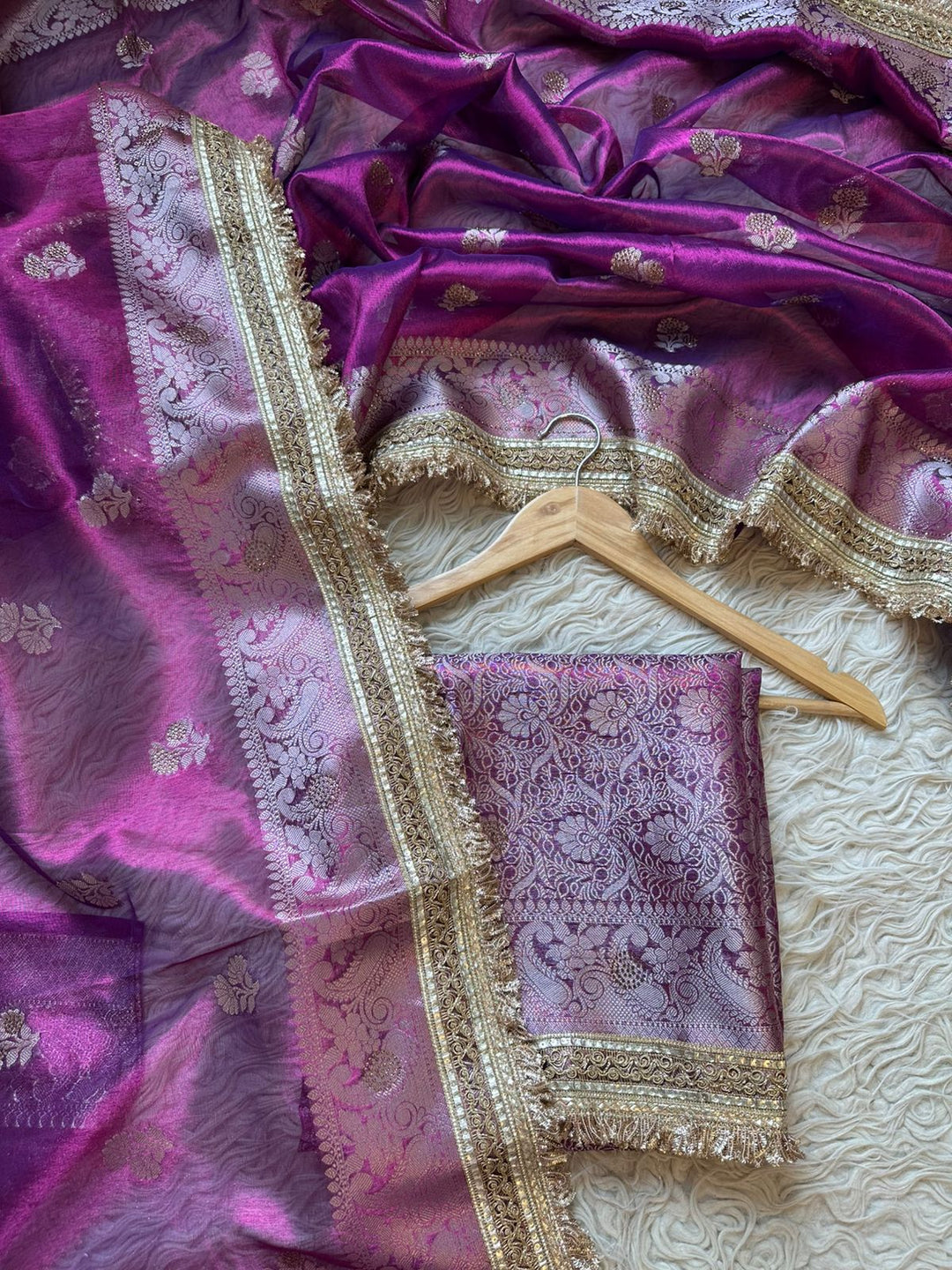 Exquisite Banarasi Maharani Tissue Saree for Celebrations