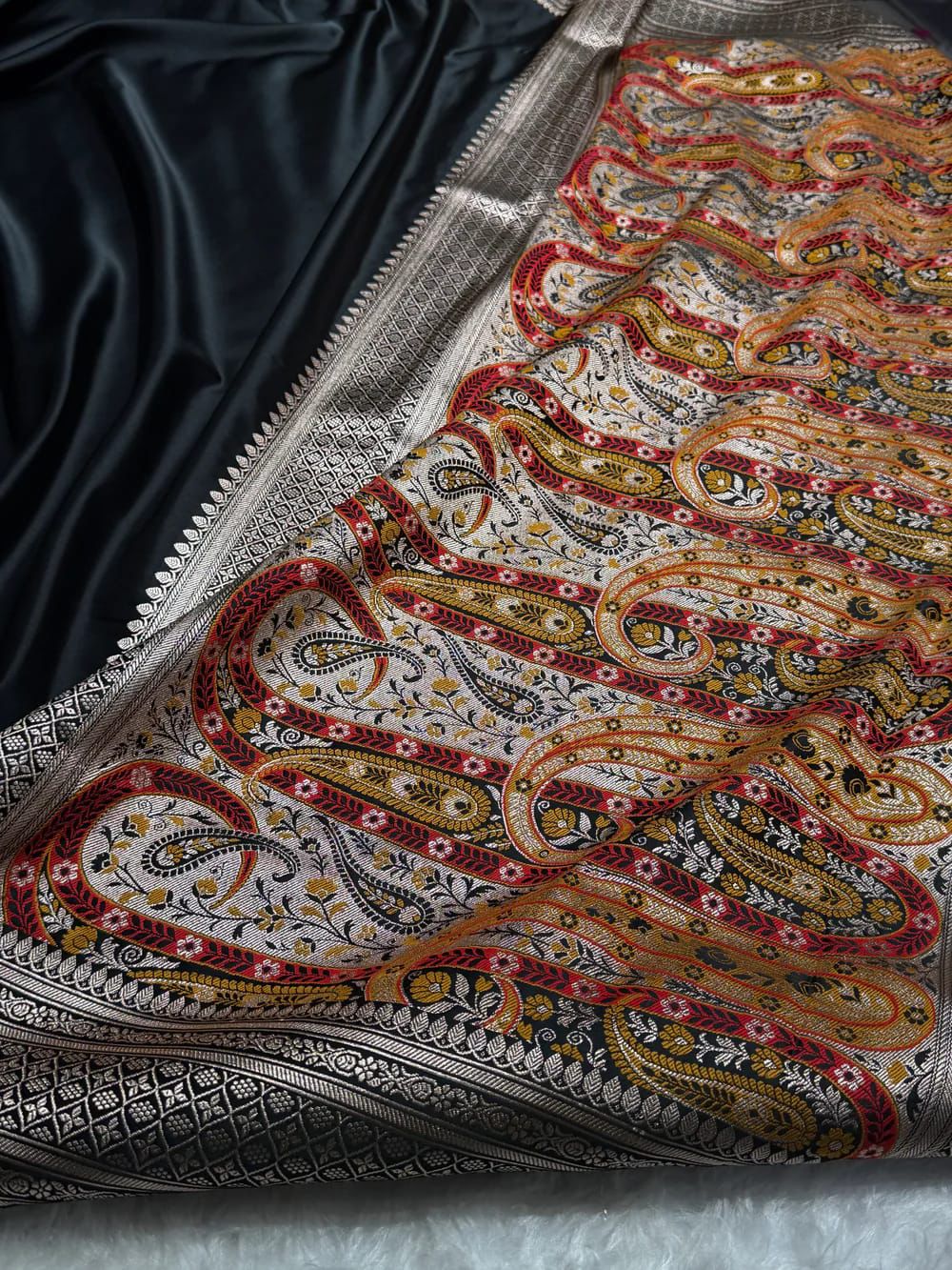 Elegant Banarasi Mashru Silk Saree for Weddings