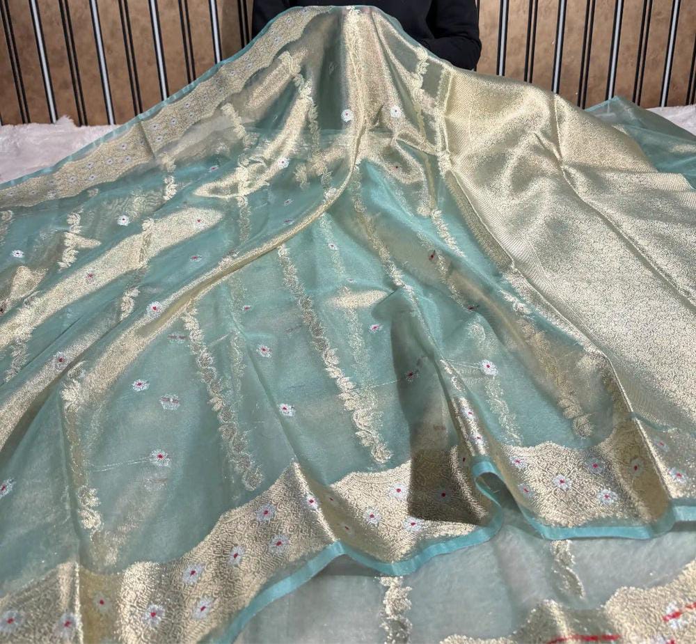 Exquisite Ghicha Silk Saree with Velvet Trim