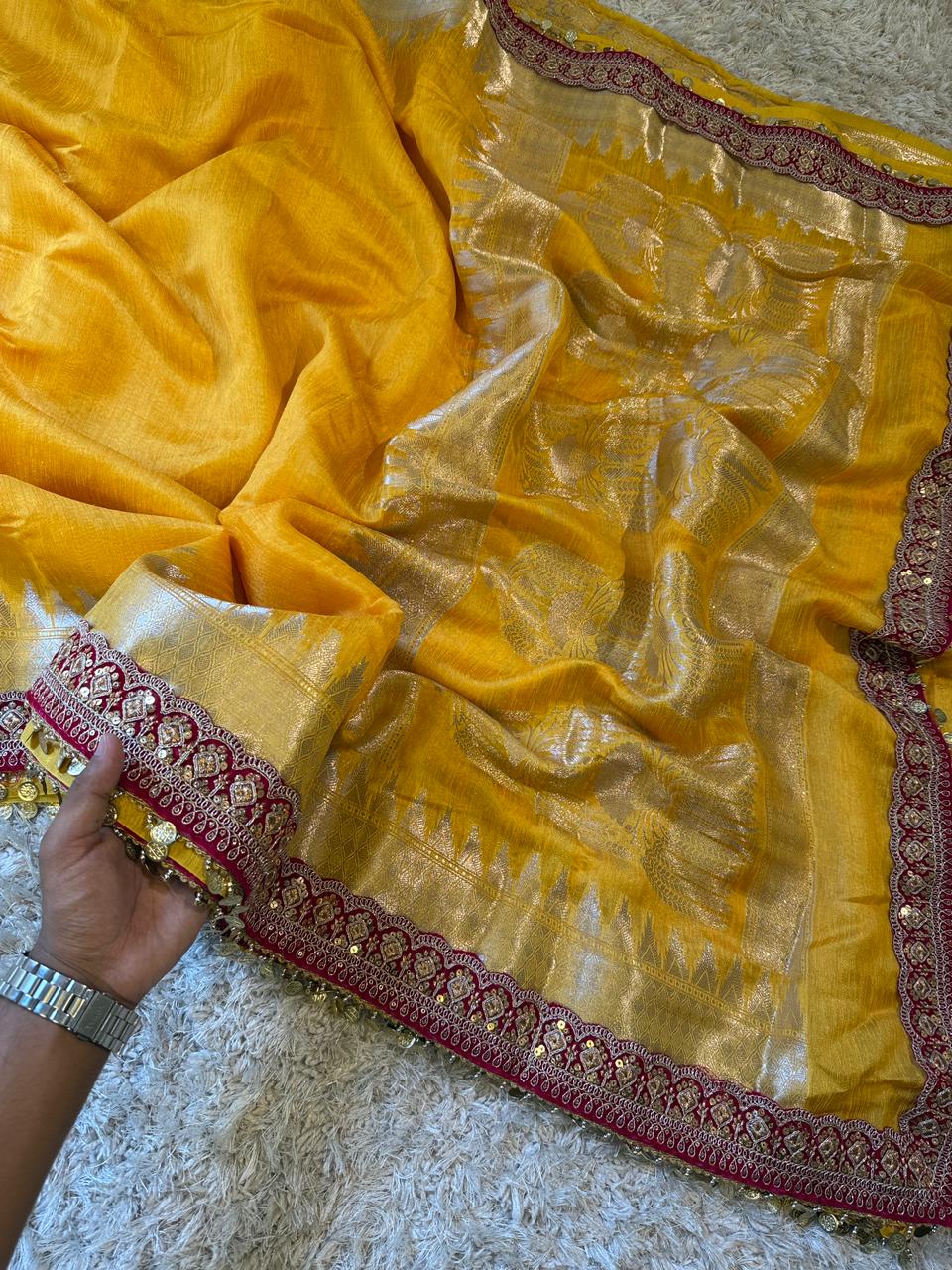 Stunning Banarasi Ghicha Silk Saree with Velvet Elegance