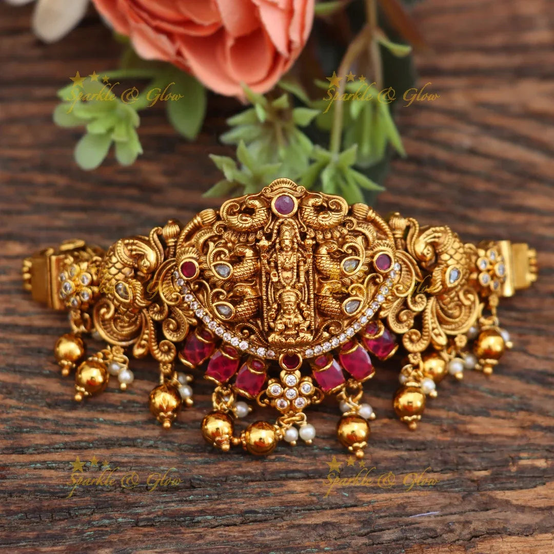 Exquisite Gold-Alike Temple Vanki for Weddings