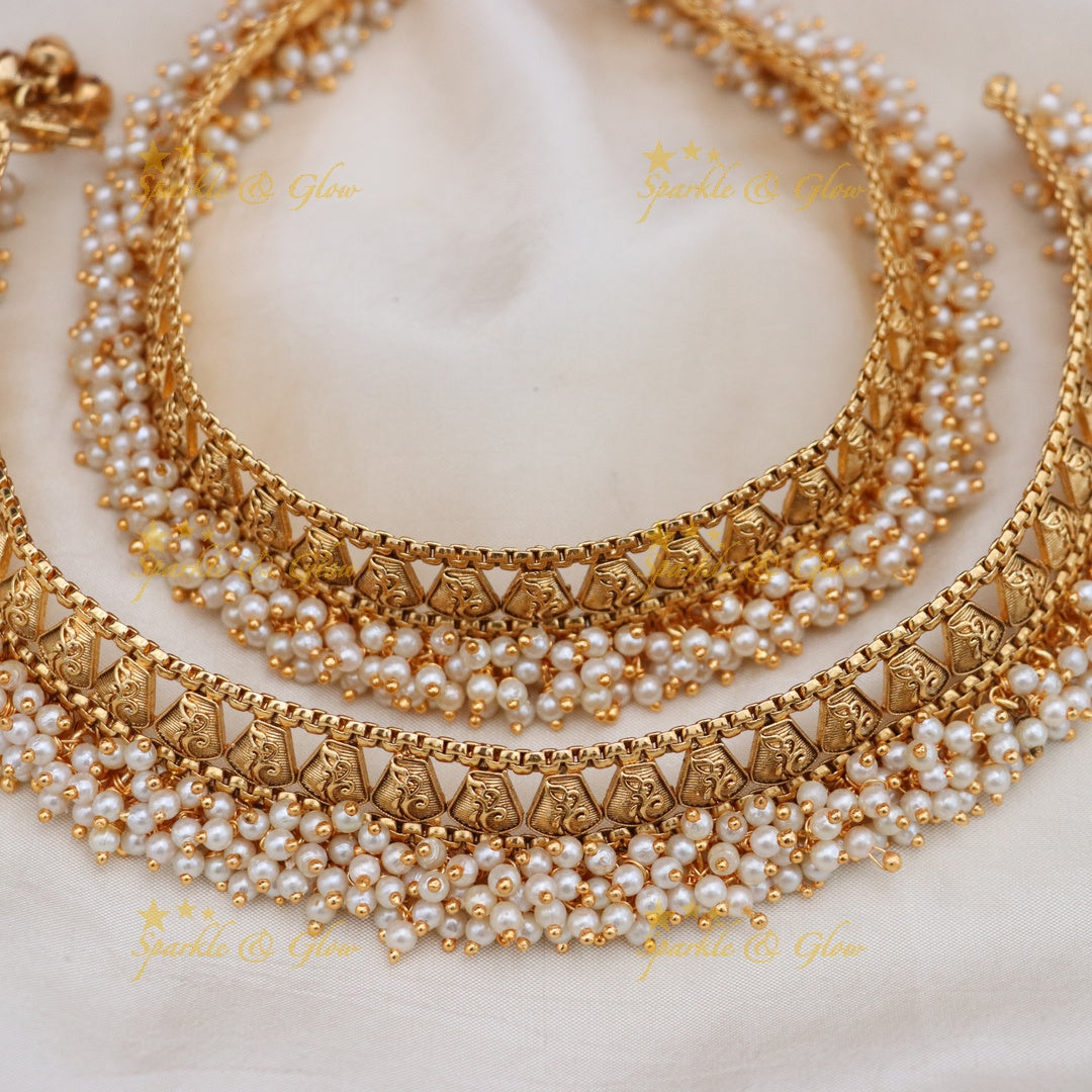 Exquisite Gold Anklets for Weddings & Festive Celebrations