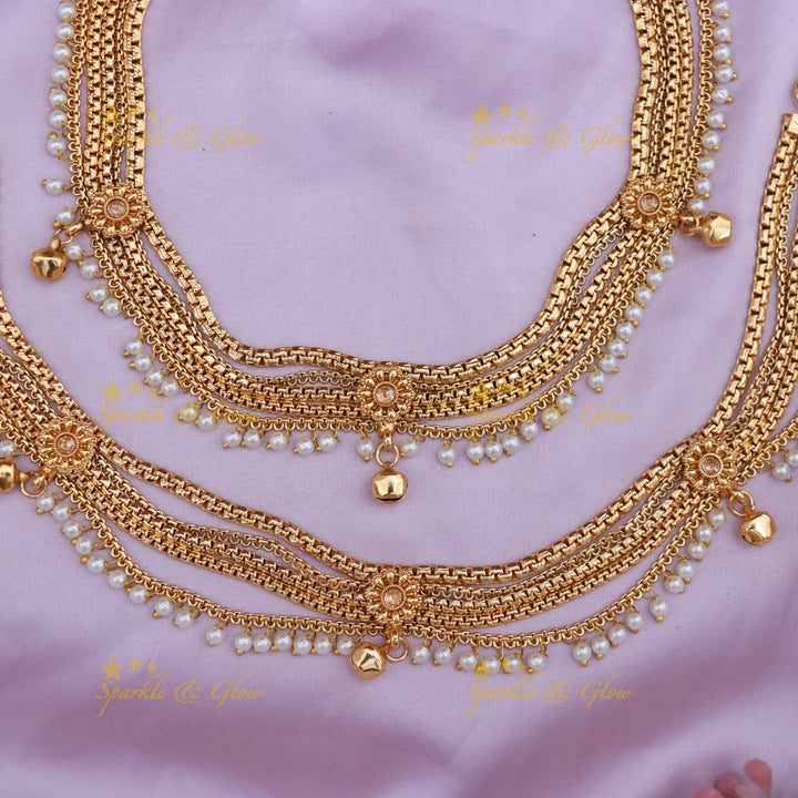 Glamorous Gold Imitation Anklet – Ideal for Celebrations