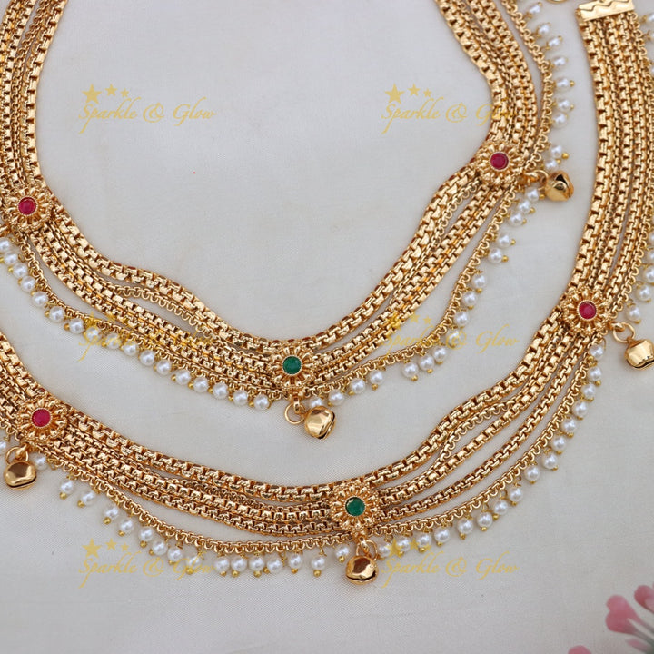 Glamorous Gold Imitation Anklet – Ideal for Celebrations