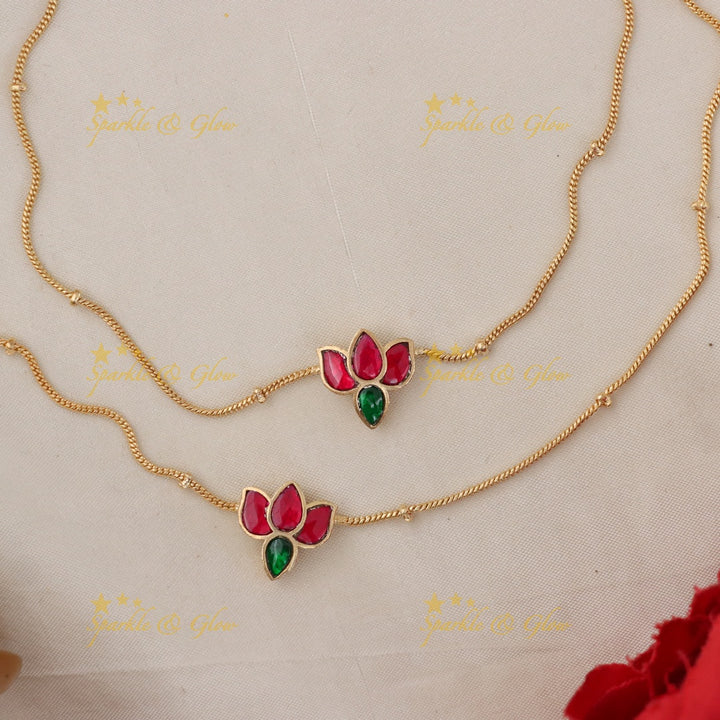 Elegant Gold Festive Anklet Collection for Celebrations