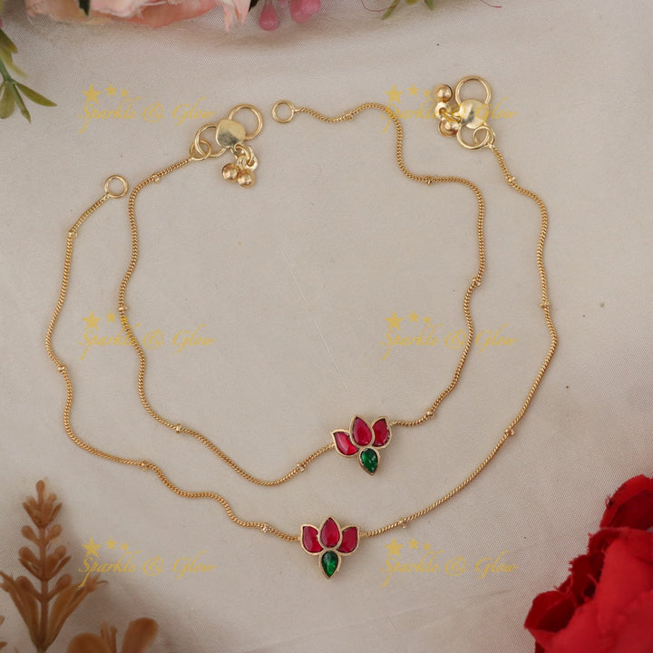 Elegant Gold Festive Anklet Collection for Celebrations