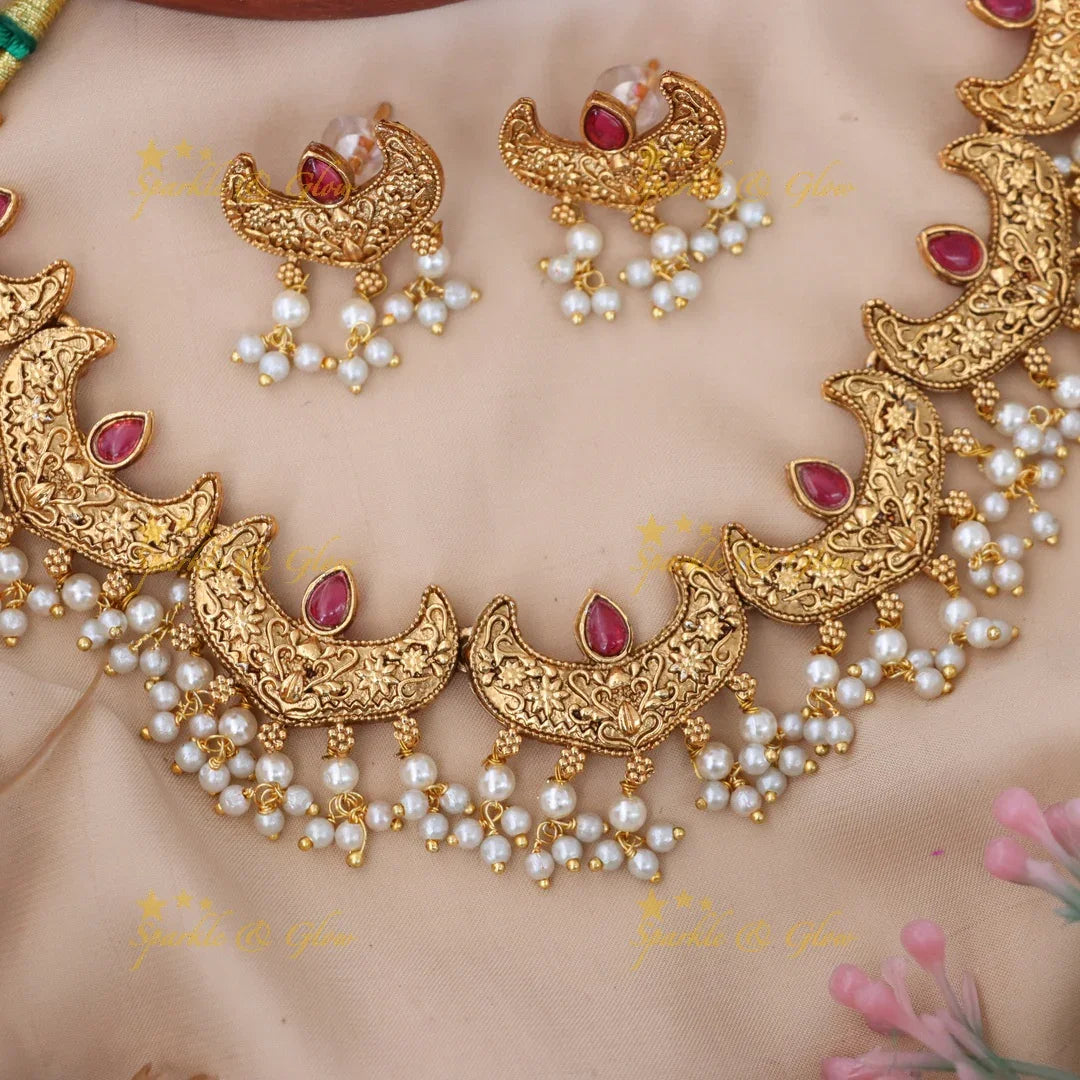Elegant Gold Imitation Necklace Set for Festive Weddings