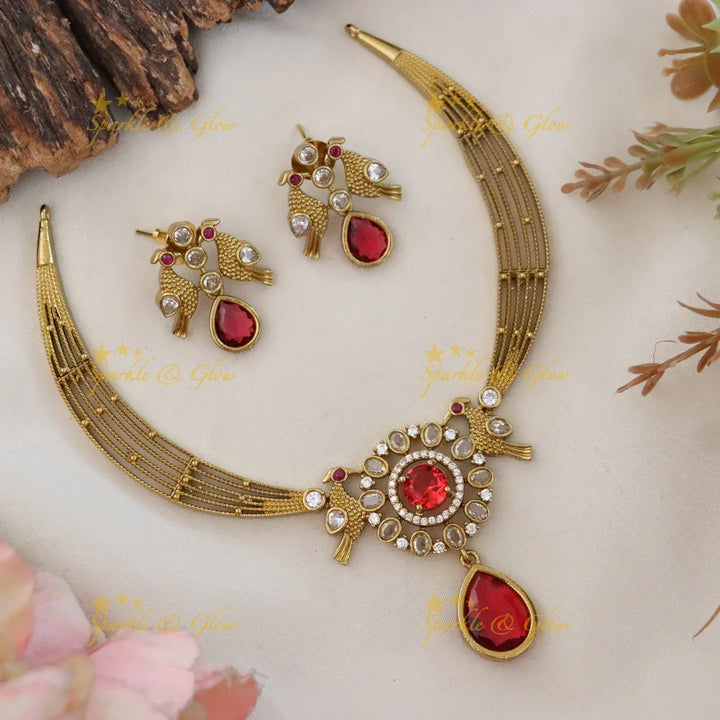 Exquisite Gold Short Necklace for Weddings
