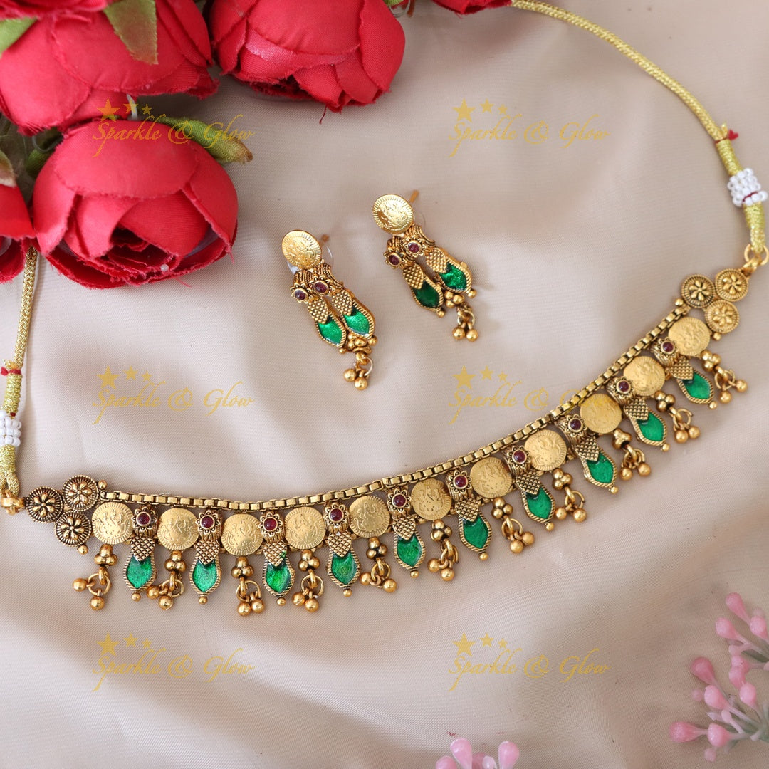 Elegant Gold Choker Necklace for Weddings & Festive