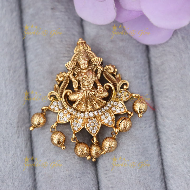 Exquisite Lakshmi Leaf Carved Jadabilla Hairpin