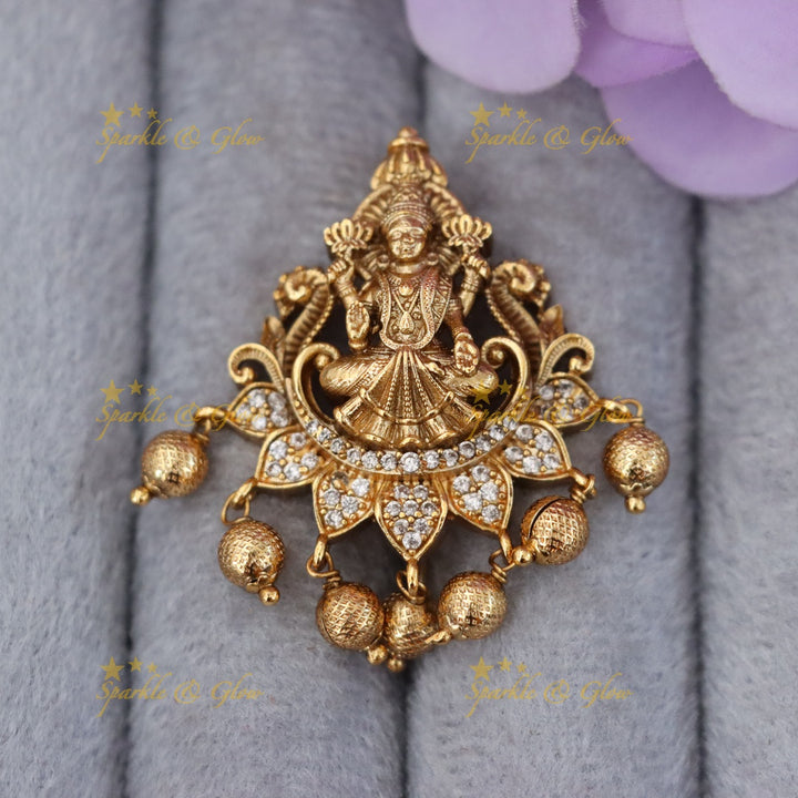 Exquisite Lakshmi Leaf Carved Jadabilla Hairpin