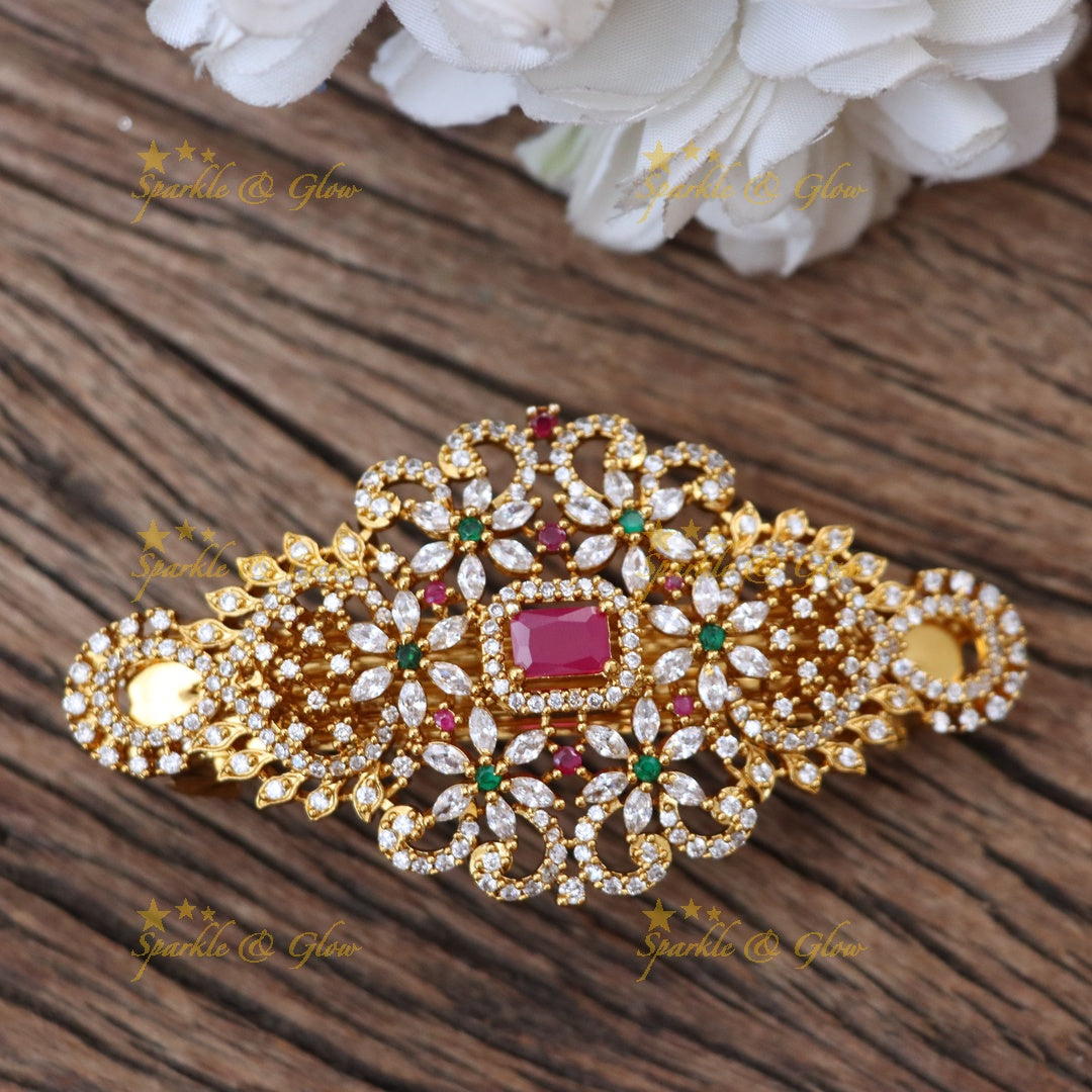 Exquisite Gold-Plated Hair Clip for Celebrations
