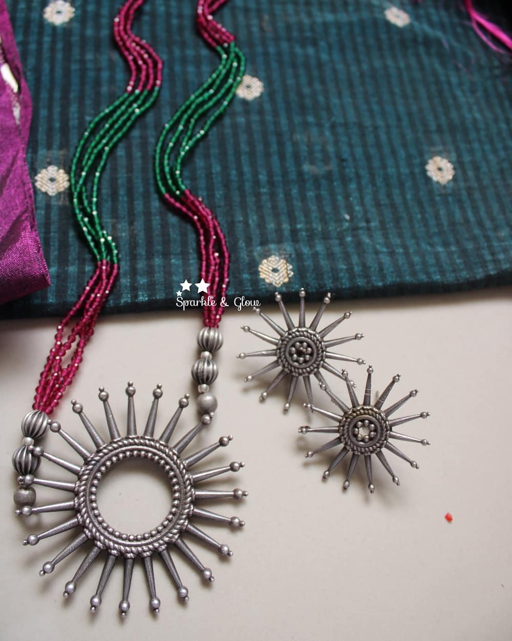 Silver look alke spike round pendent beads necklace - Pink - Sparkle and Glow - Pink Green - Back Chain