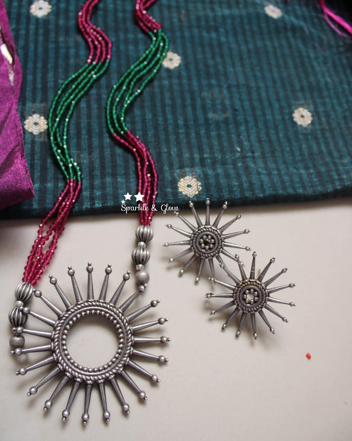Silver look alke spike round pendent beads necklace - Pink - Sparkle and Glow - Pink Green - Back Chain