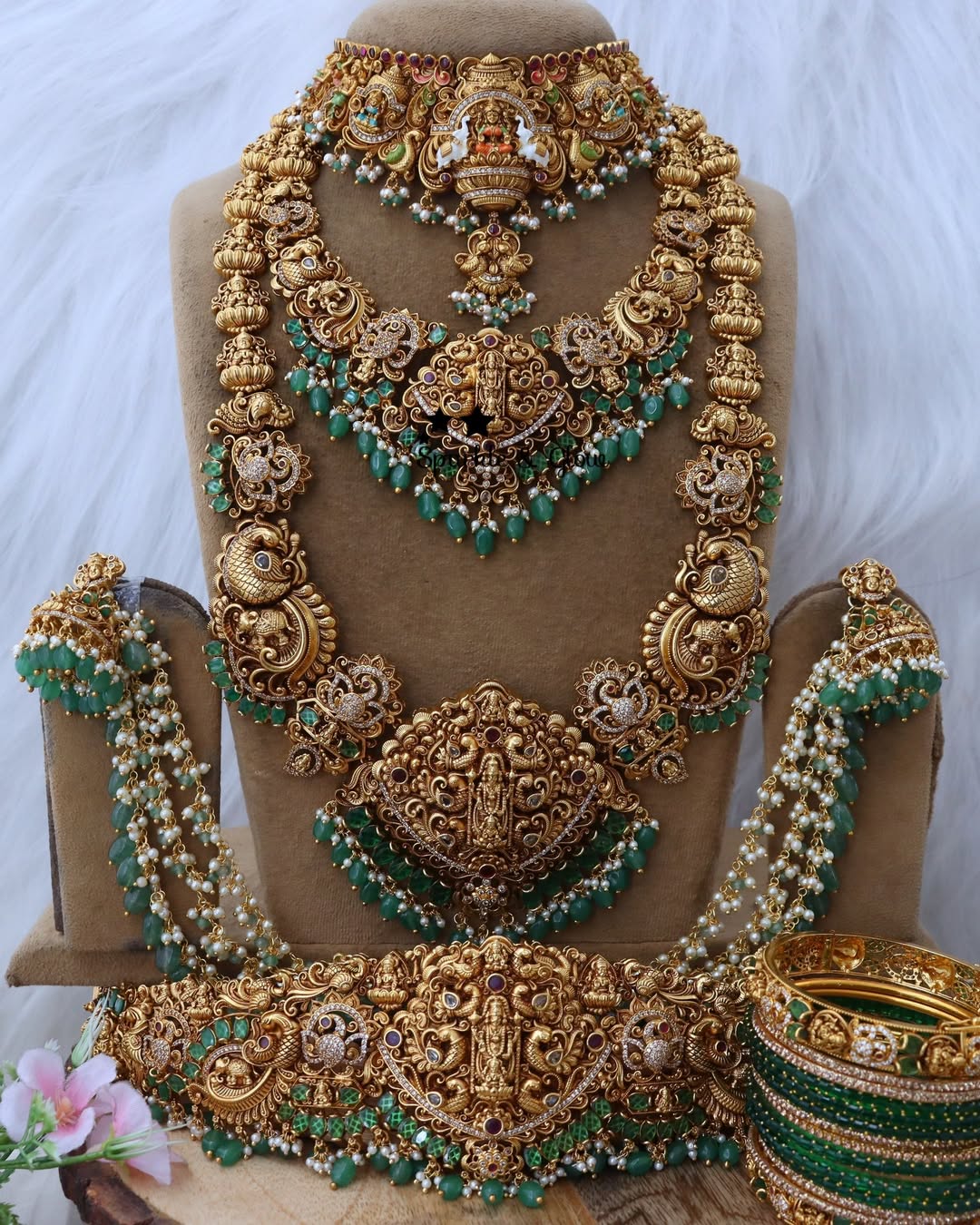 Exquisite Balaji Bridal Jewellery Set - Timeless Elegance