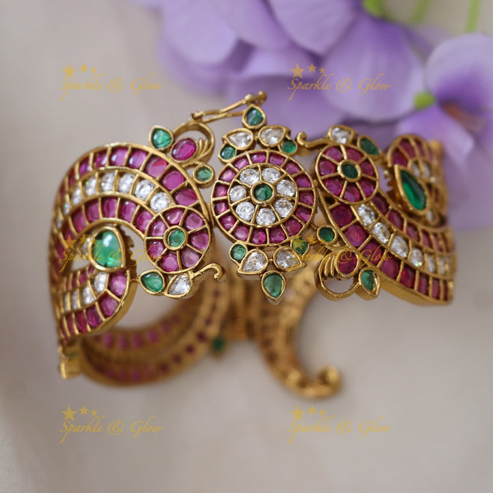 Exquisite Gold-Plated Festive Bangle - Sparkle & Glow