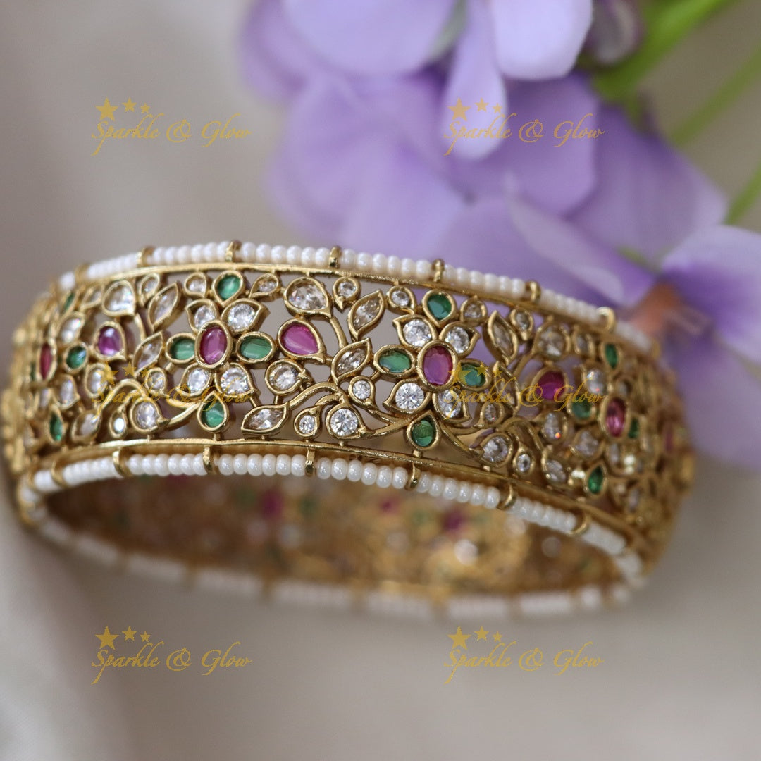 Elegant Gold Floral Screw Bangle for Festive Glamour