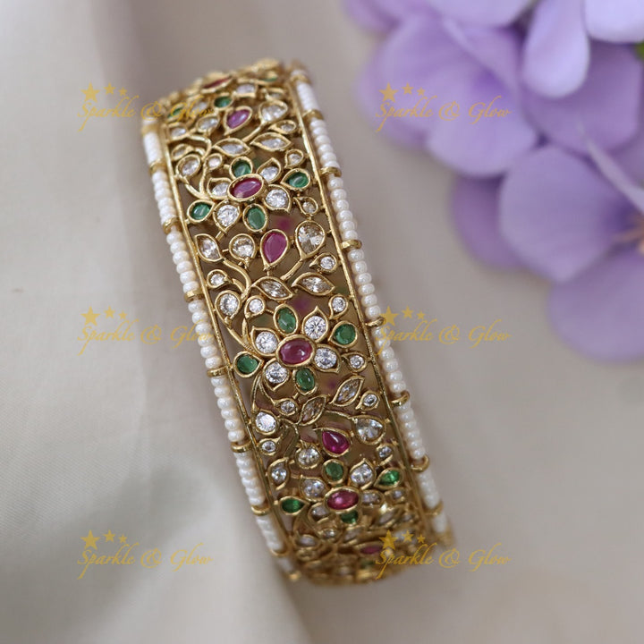 Elegant Gold Floral Screw Bangle for Festive Glamour