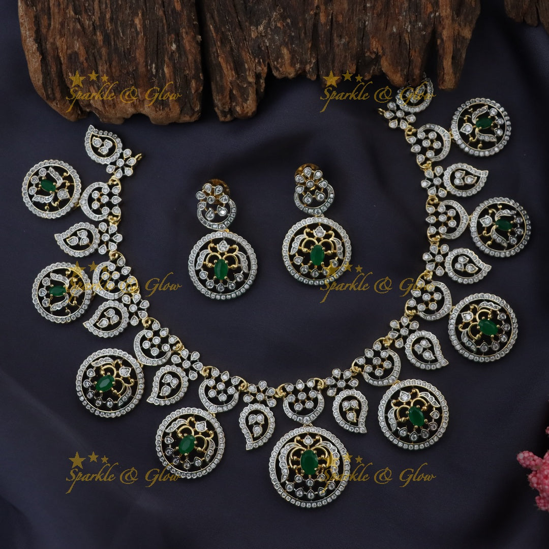 Elegant  Short Necklace for Festive Occasion