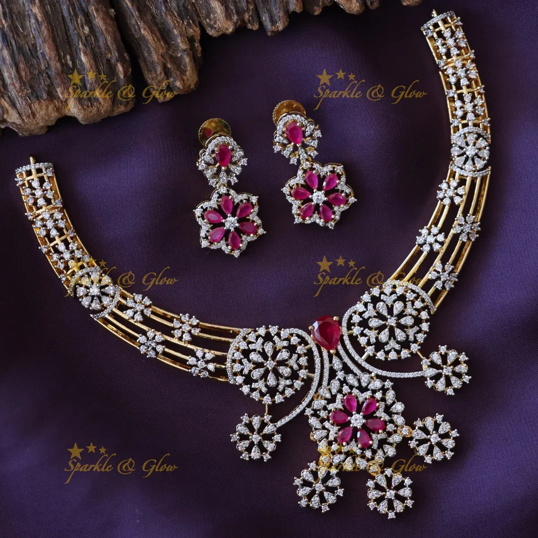 Exquisite Floral Gold Necklace for Special Events
