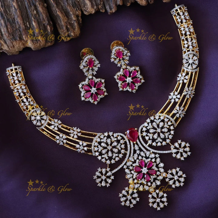 Exquisite Floral Gold Necklace for Special Events