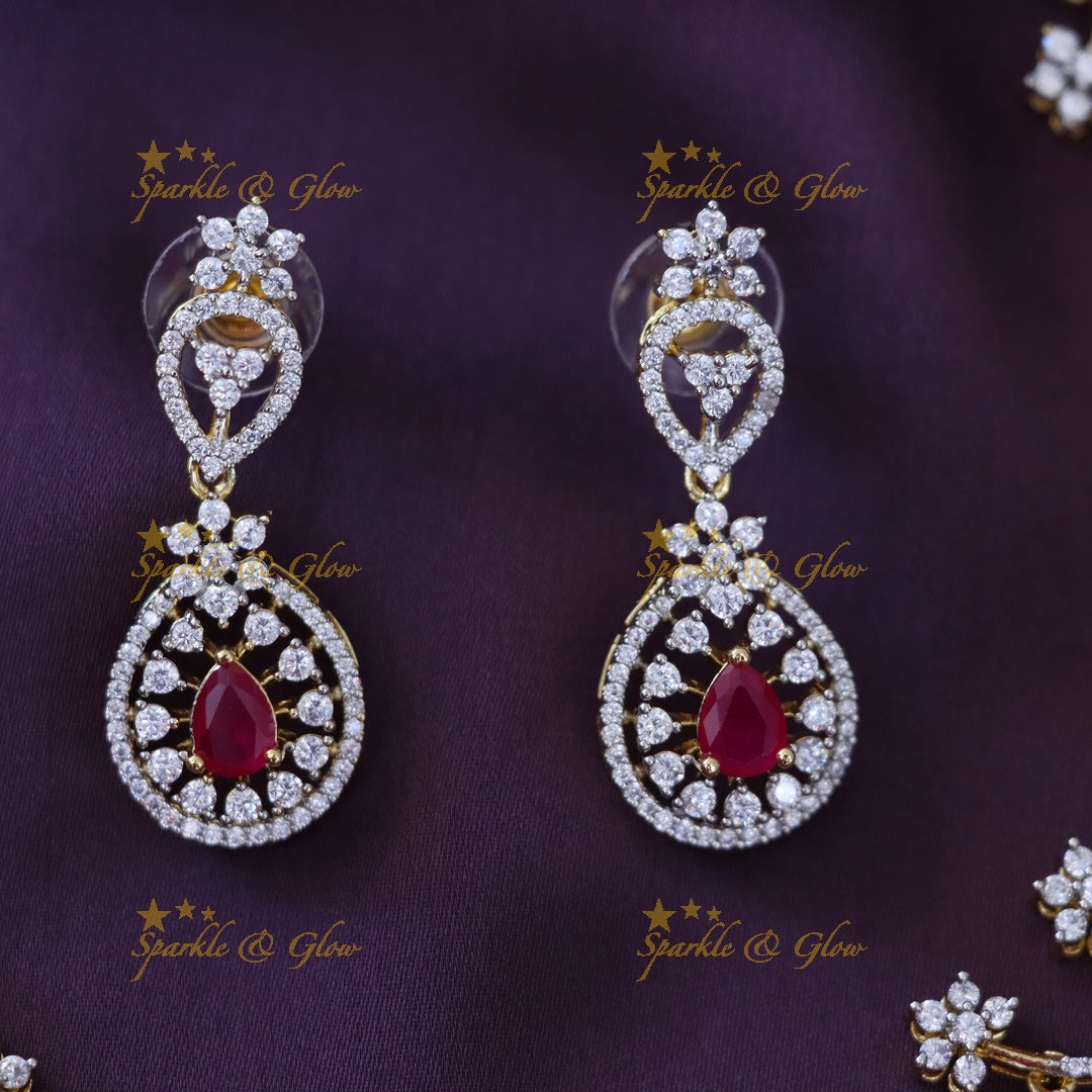 Captivating Gold-Plated Necklace Set with Green Accents