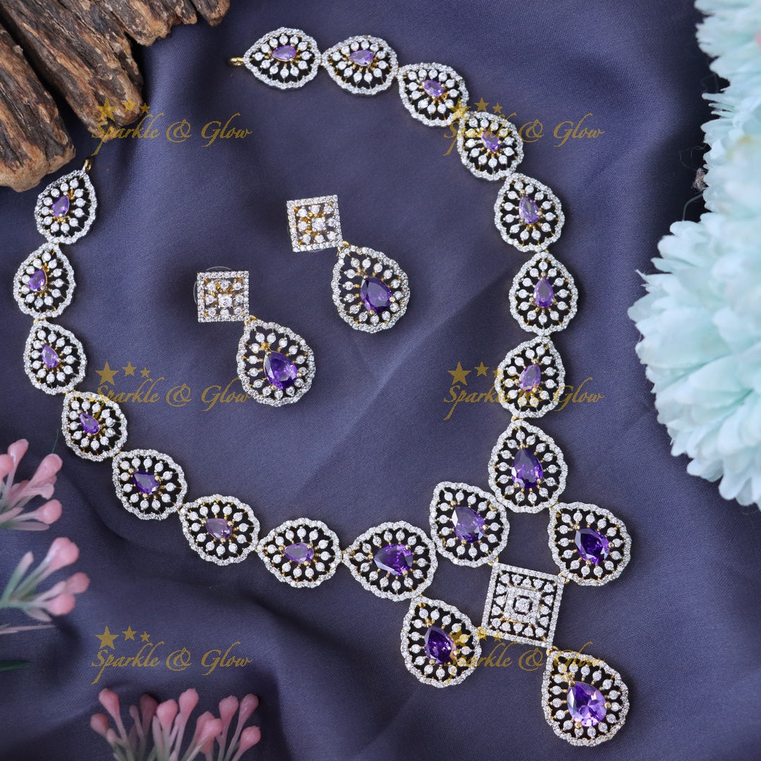 Exquisite Green Necklace Set for Timeless Elegance