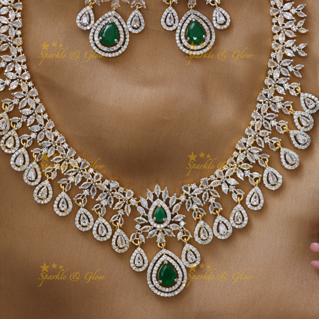 Exquisite Gold Necklace with Green Stones - Perfect for Festivals