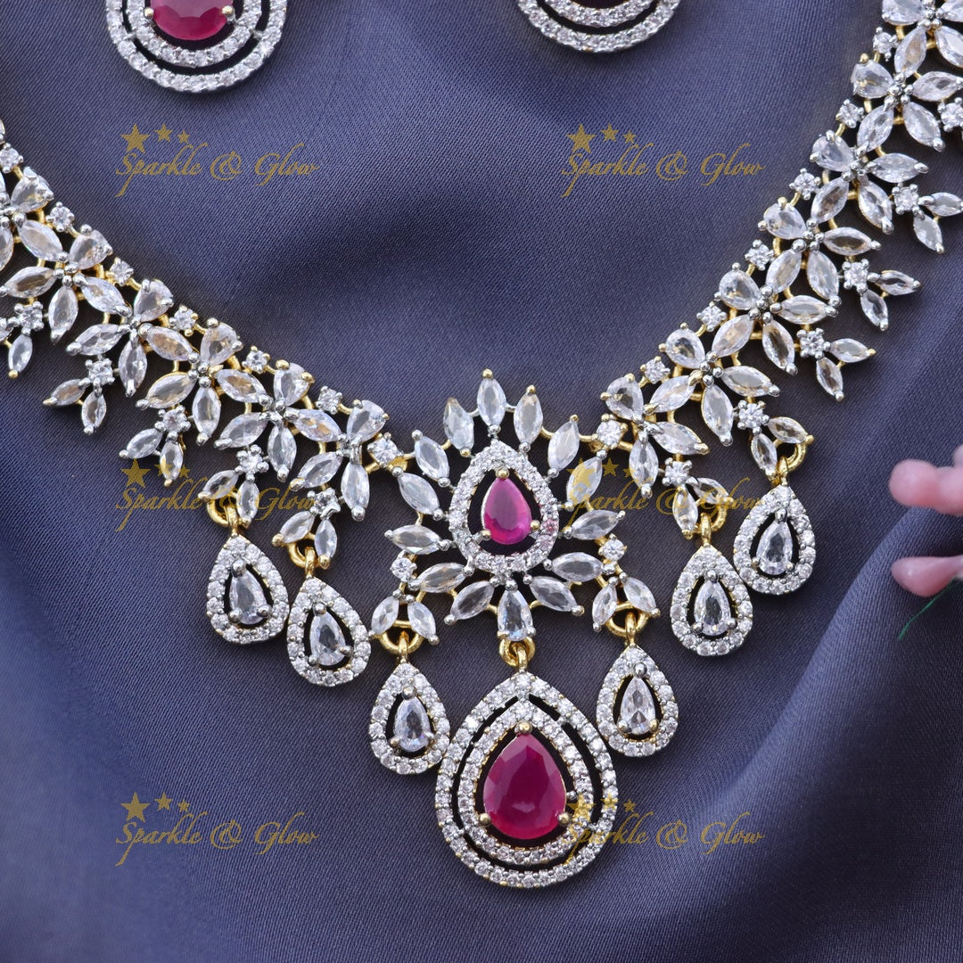 Exquisite Gold-Toned Necklace Set for Festive Celebrations