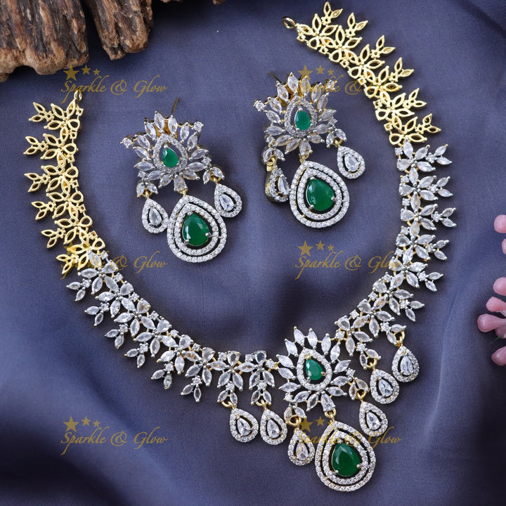 Exquisite Gold-Toned Necklace Set for Festive Celebrations