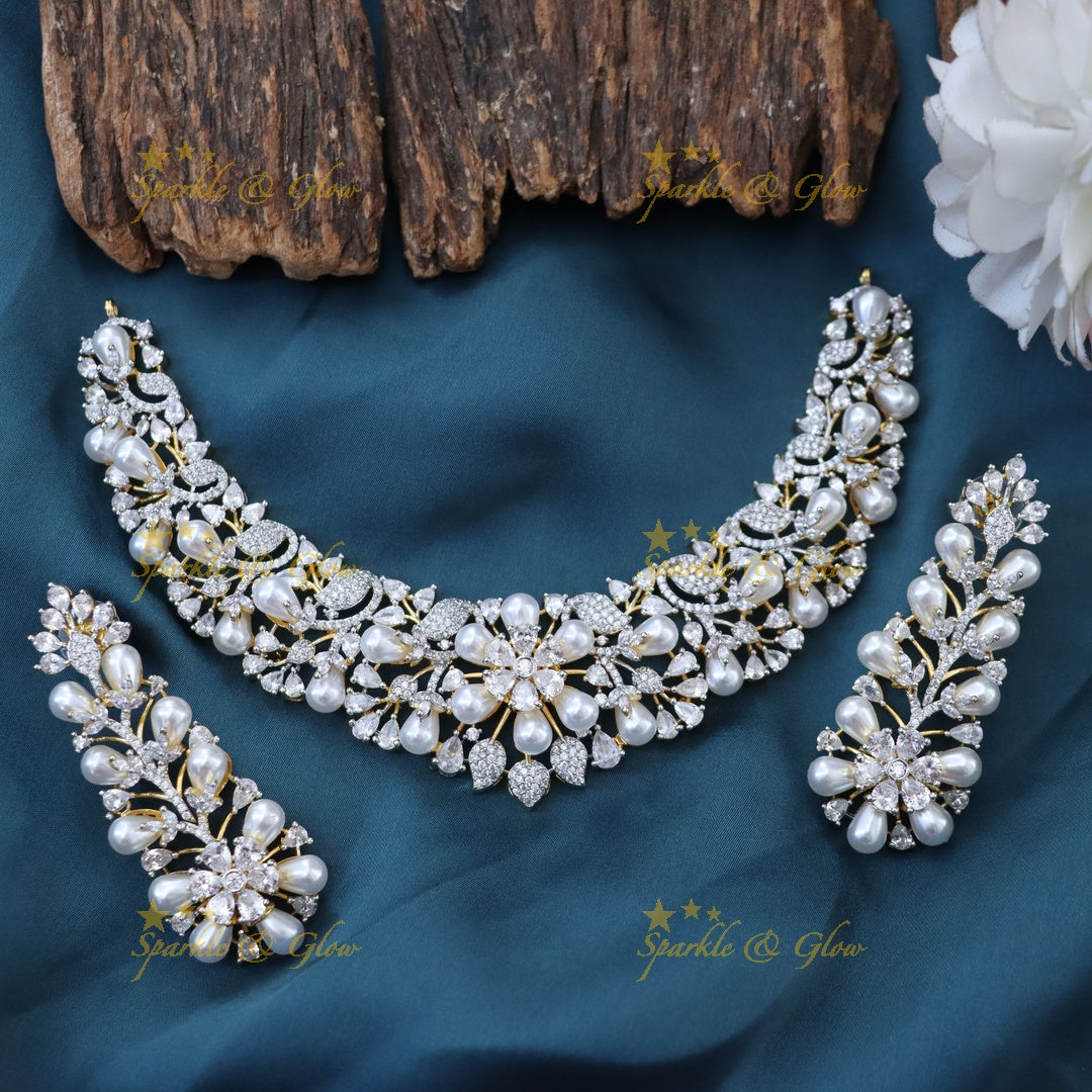 Exquisite Pearl & Crystal Choker Necklace for Weddings
