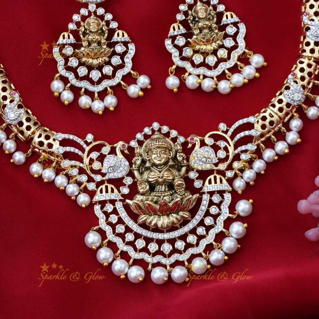 Radiant Temple Necklace for Festive and Wedding Elegance