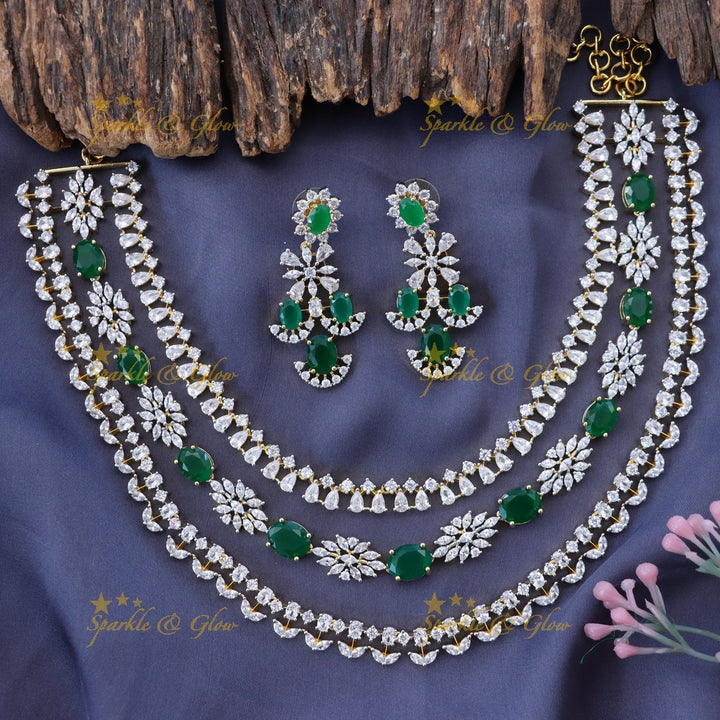 Enchanting Green & Gold Necklace for Festive Glamour