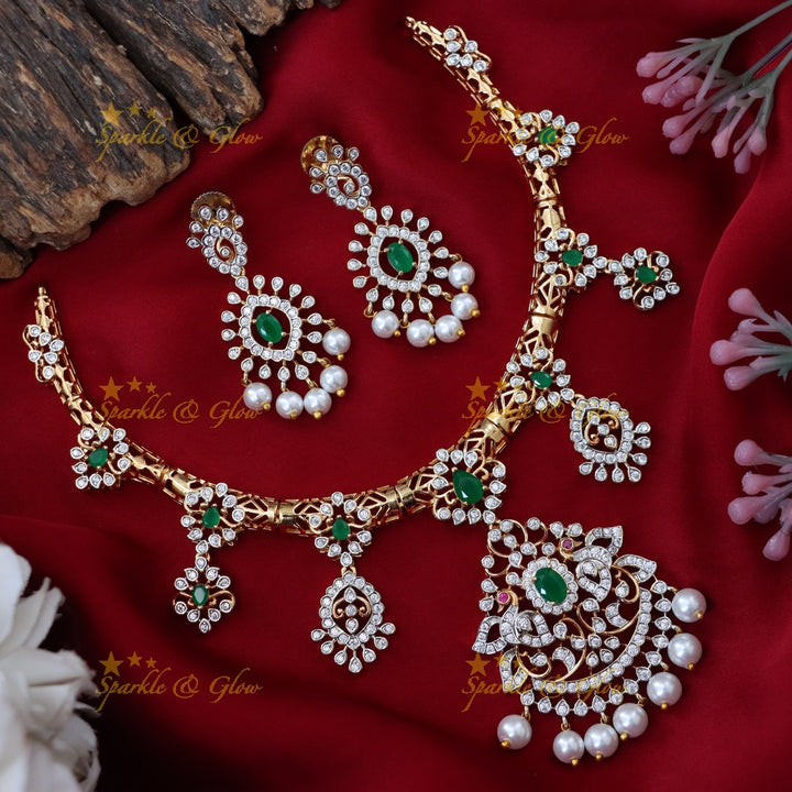Exquisite Gold Necklace Set for Your Festive Glam