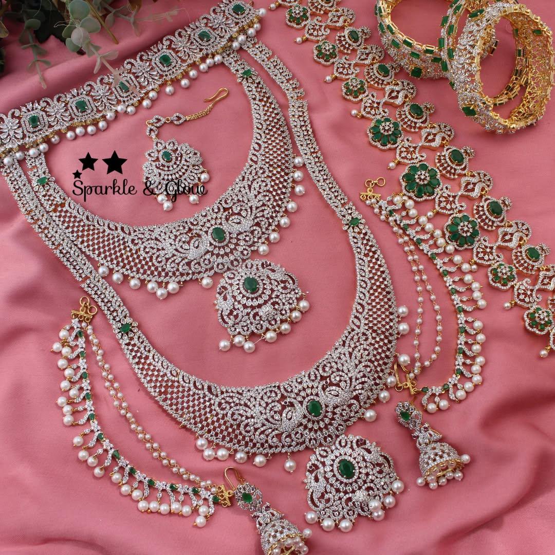 Exquisite Peacock Bridal Jewellery Set – Emerald & Pearl