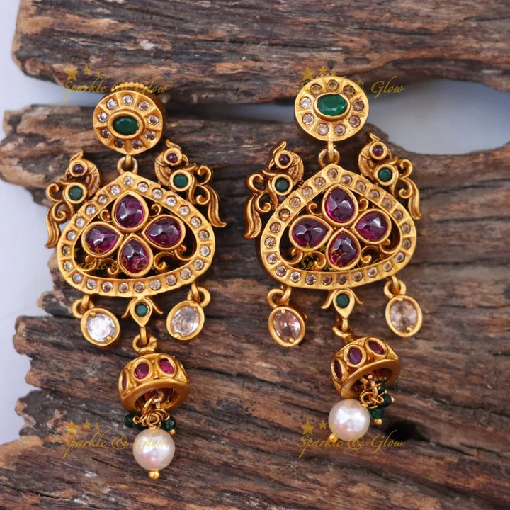 Elegant Temple Gold Necklace Set for Special Occasions