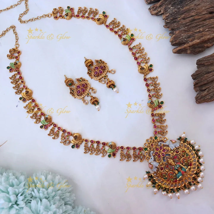Elegant Temple Gold Necklace Set for Special Occasions