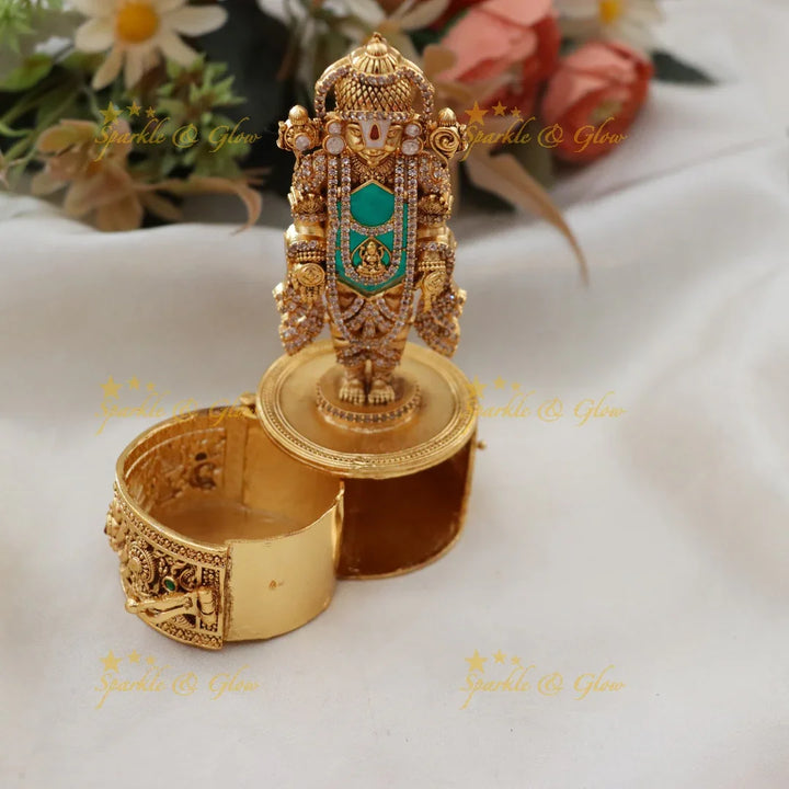 Elegant Indian Gold Kumkum Box for Festive Celebrations