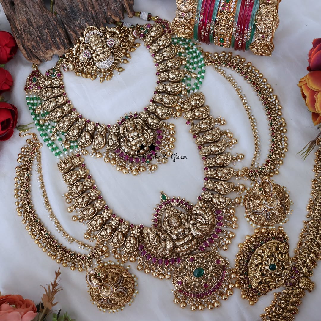 Exquisite Temple Bridal Necklace Set - Perfect for Weddings