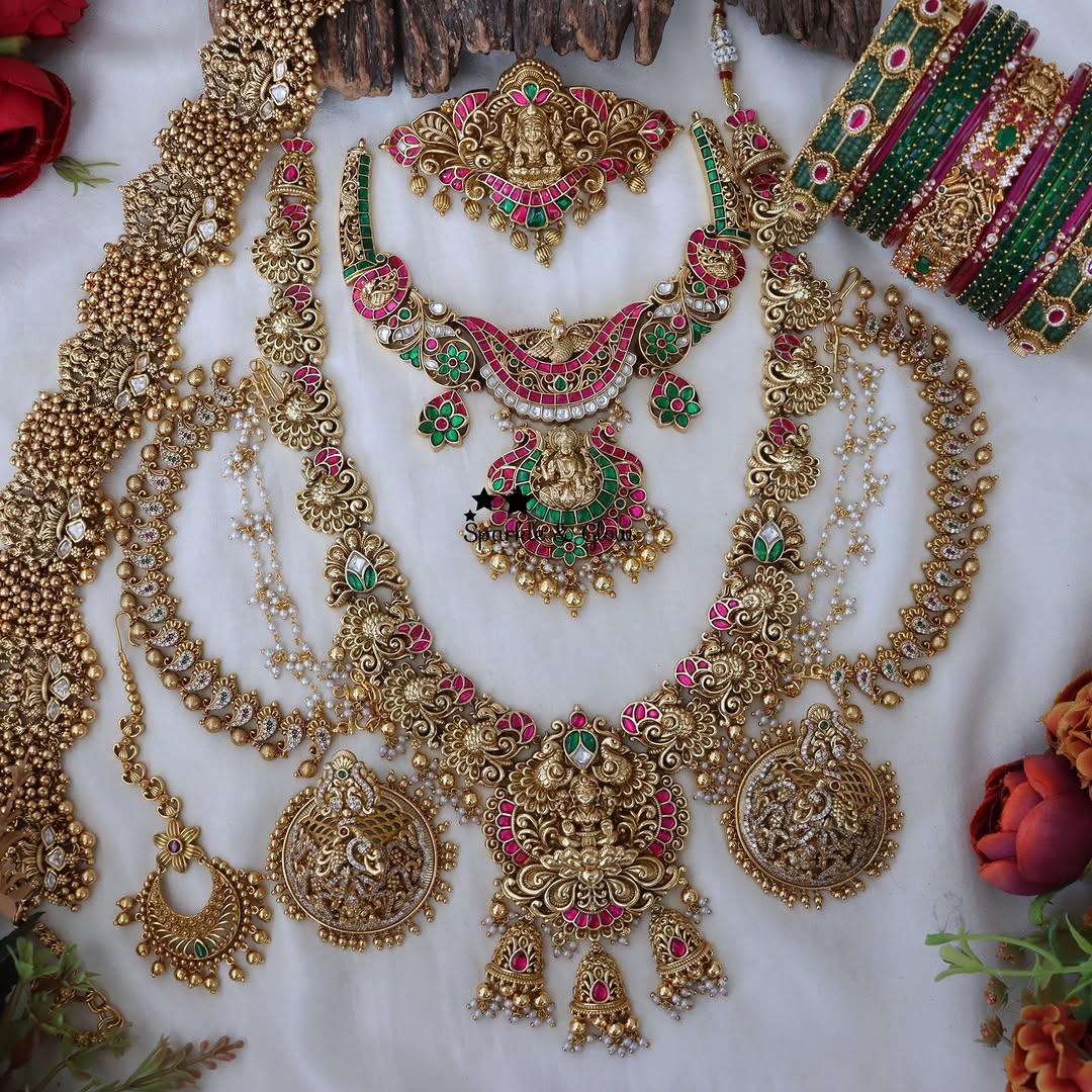 Exquisite Lakshmi Bridal Necklace for Wedding Elegance
