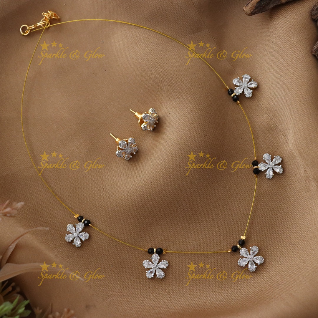 Elegant Gold Floral Short Necklace for Weddings