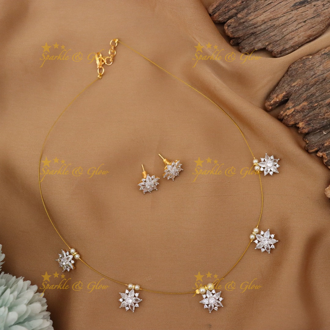 Elegant Gold Floral Short Necklace for Weddings