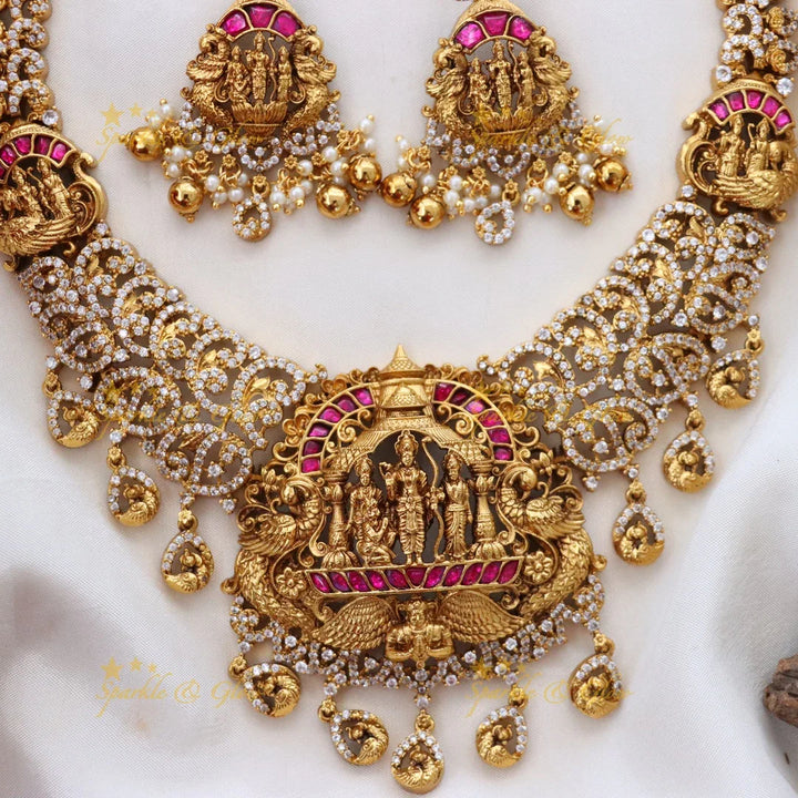 Exquisite Gold Temple Necklace Set for Festive Weddings